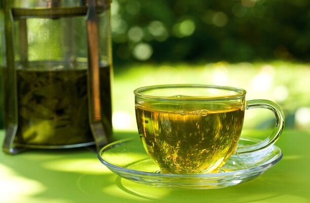 الشاي الأخضر هو أساس أحد خيارات رجيم الماء